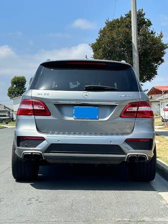 2013 Mercedes-Benz ml63 amg paquete de rendimiento 550hp - $22,999 (gardena)63623779780993122