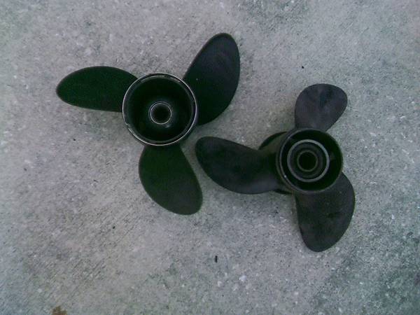 Evinrude/Johnson 13 by 19 Propeller 1
