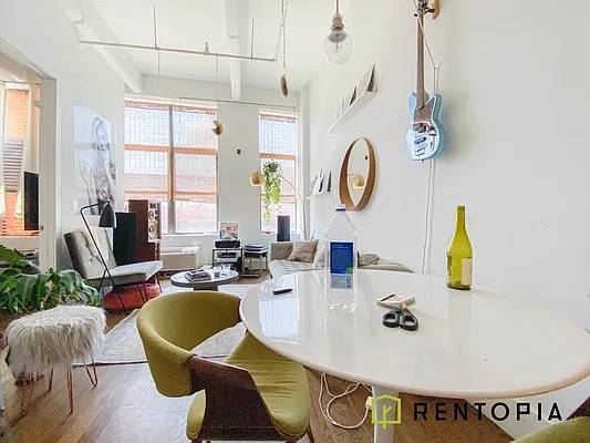 $4,313 / 2br - Spacious 2bed,1bath apartment in Prime location Williamsburg! (Williamsburg)63912047558403120