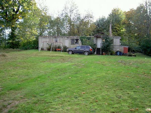 $499,000 Build Your Dream Estate, or live in the existing Mobile Home (Monroe)63489119827073122