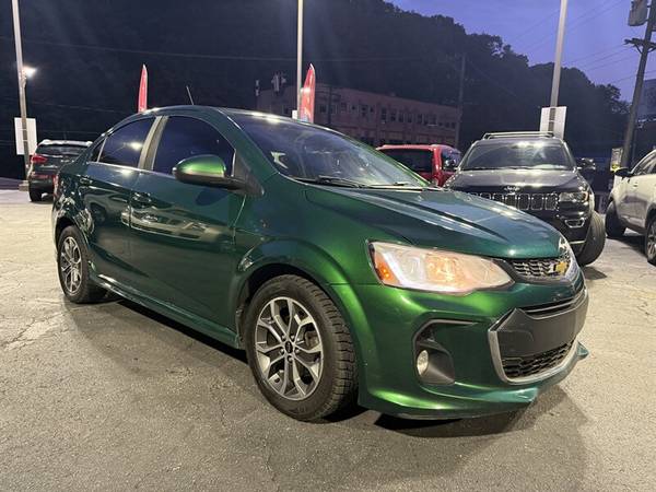 2018 Chevrolet Sonic LT    Financing for Everyone !! - $8,95063625214457091122