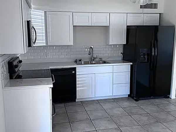 $850 / 3br - 740ft2 - Acogeda casa de 3 habitaciones, 2 baños en una calle tranquila!! (Phoenix, AZ)64024822833155121
