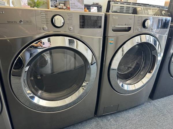 FRONT LOAD LG WASHER AND DRYER SET // STACKABLE// FREE DELIVERY 1