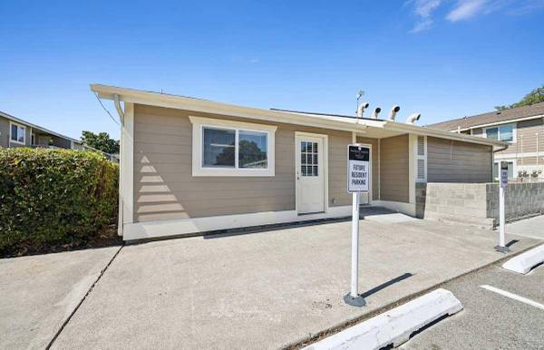 $1,360 / 2br - 1140ft2 - Gathering room, Ceiling fans, Spacious two bedroom apartments (Kennewick)63930882428674122