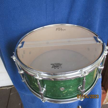 Mapex Snare, 6.5"x14", laca verde esmeralda - $135 (torrance)63471426620545124