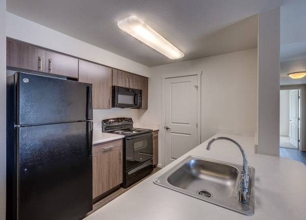 Business Center, Patio/Balcony, Non-Smoking Community 1