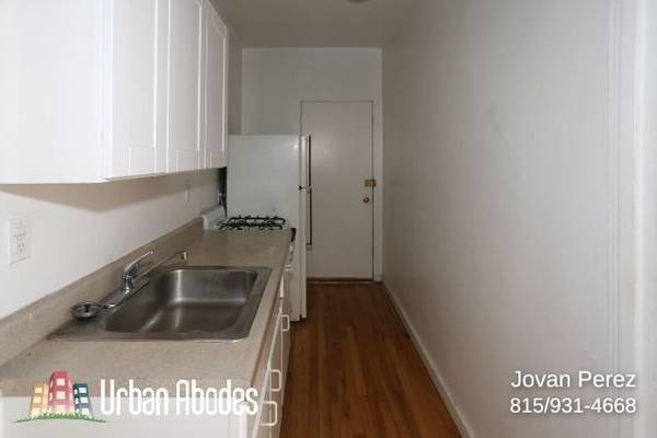 $1,750 / 1br - 700ft2 - $300 OFF 1ST MONTHS RENT! Amazing 1 Bedroom, 1 Bath in Wrigleyville (Wrigleyville)63844192038019122