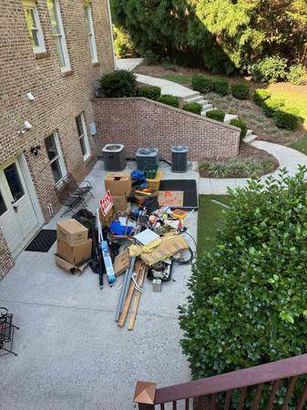 MARK'S JUNK REMOVAL ORGANIZING GARAGE DEBRIS TRASH BRANCH HAULING 404-455-8565 1