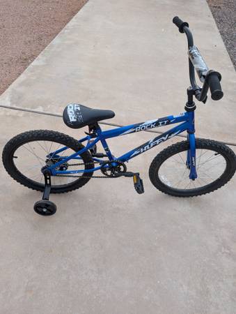 20"BMX  Huffy with training wheels Like New 1