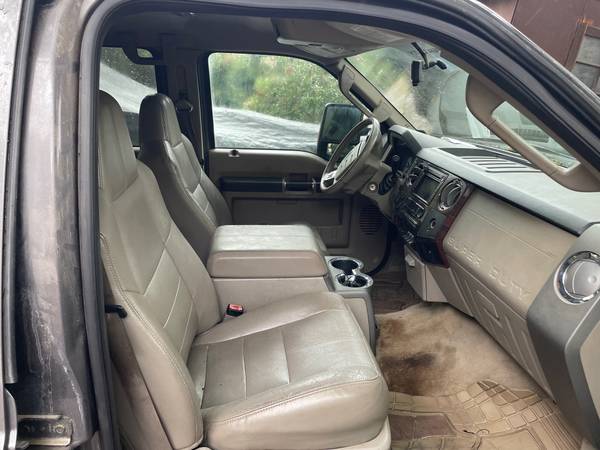 2008 Ford F250 Crew Cab 4x4 - $5,500 (Woodland Hills)63470047020931121