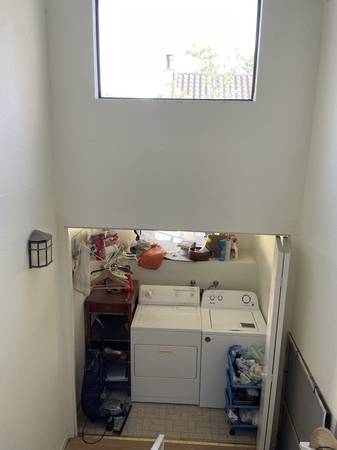$900 / 2br - 1 bedrooms walking to Apple, Amazon and De Anza college (cupertino)63888989865347124