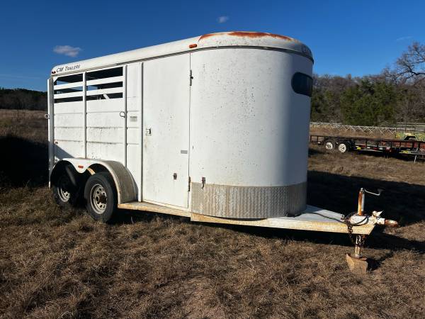 2000 CM 2 Horse Slant Load Trailer 1