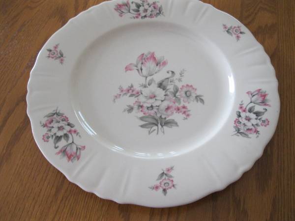 Aberdeen China - Moss Rose Pattern 1