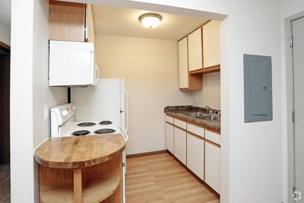 $617 / 1br - 585ft2 - ¡Aprovecha nuestra increíble oferta! ¡$200 DE DESCUENTO EN EL ALQUILER CADA MES! (12 meses (The Pointe at Cedar Rapids)63815083067265123