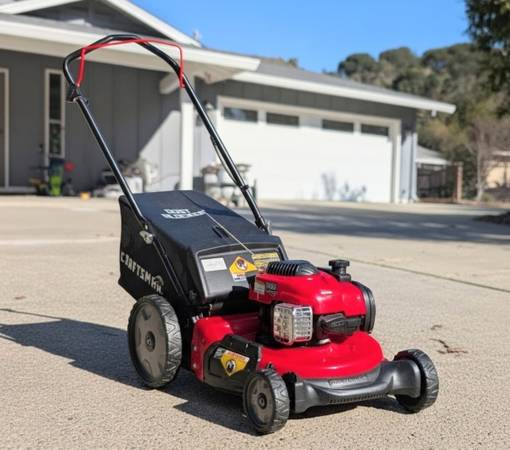 Newer craftsman with mulching bag 1