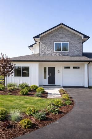 The Luxe Townhomes 1