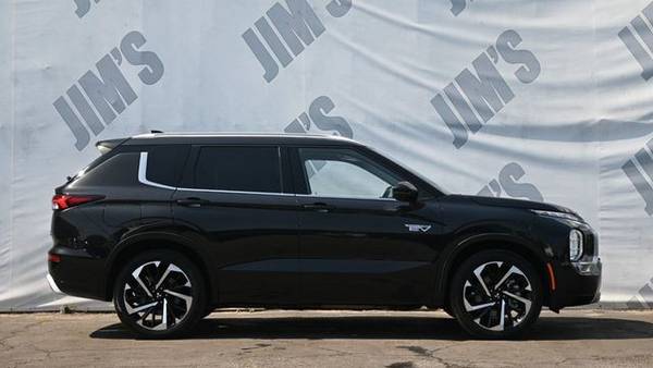 2023 Mitsubishi Outlander PHEV 4x4 4WD Electric SEL S-AWC SUV - $31,395 (Jim's Auto Sales)63624673240833123