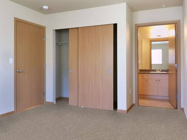 $1.715 / 2 dormitorios - 934 pies² - ¡Tu apartamento soñado de 2 habitaciones y 2 baños está más cerca de lo que piensas! ¡Llama ahora! (Tacoma - South Tacoma)63808008287233123