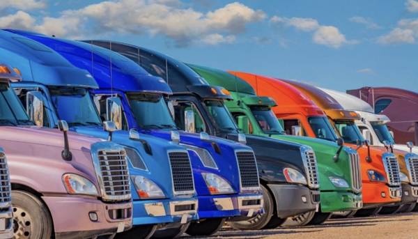 Truck Parking (ONLY) 40ft - $200 1