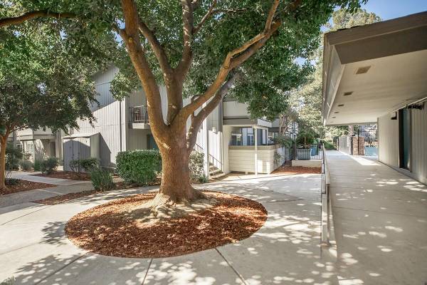$3,100 / 2br - 897ft2 - Fully-equipped Fitness Center, Balcony or Patio, Pet Friendly (willow glen / cambrian)63847330371715124