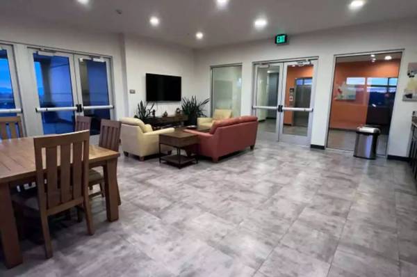 $1,602 / 2hab - 872ft2 - ¡Increíble departamento de 2 habitaciones a un precio asequible! 13 West (Vancouver)63672654397953120