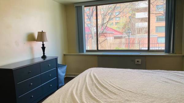 $2,000 / 1br - Price Reduction $2,000 / 1br, 1ba -Furnished1BD/1BA at River Place (Arlington, VA)64040197285505122