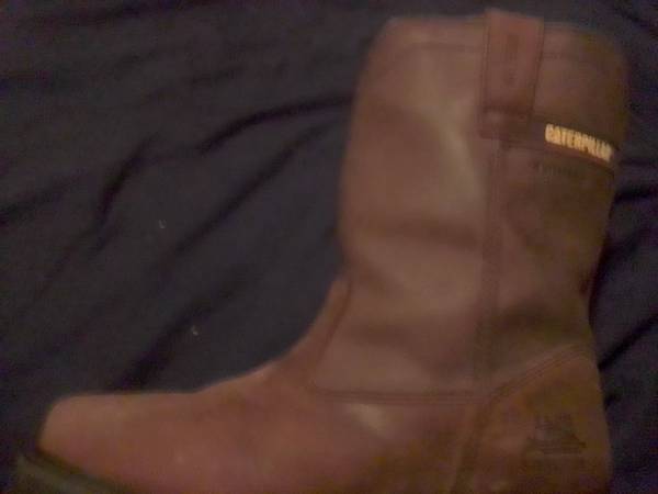 Catapiller work boots 1