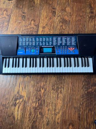 Electronic Portable Pianos 1