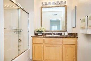 $2,649 / 2br - 985ft2 - EV Chargers, Concierge Services, 24-Hour Doorman (1221 W. 3rd St., Los Angeles, CA)63912984828930122