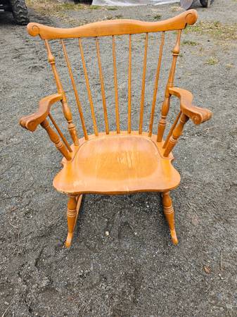 1930's Rocking chair 1