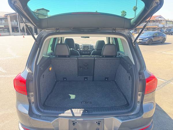 Tiguan 2.0T Volkswagen 2013 - $7,499 (Sacramento)63619283897985123
