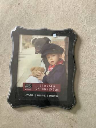 11 x 14 picture frames - new - lot of 9 1