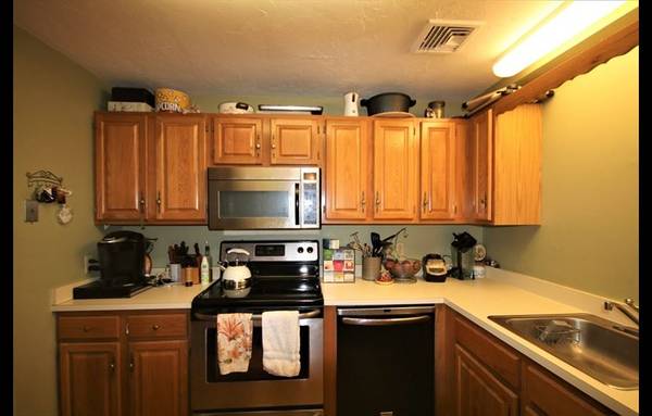 $1,900 / 2br - 1180ft2 - Spacious 2 Bed / 2 Bath Condo – Garage Parking + Storage – Quincy (Quincy)63996690226690121