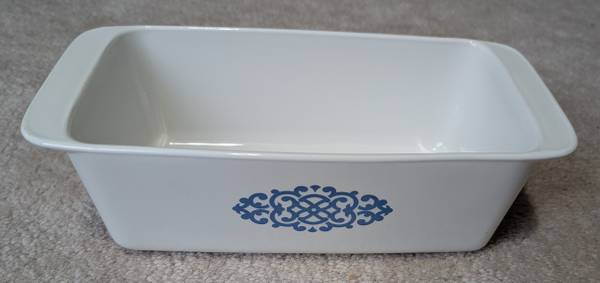 Vintage Corning Ware 2-Quart "Shell Oil Medallion" (9x5x3 Inch) Bread 1