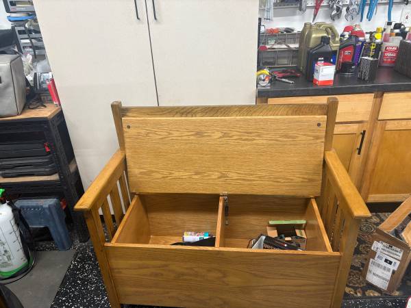Solid oak storage bench 1