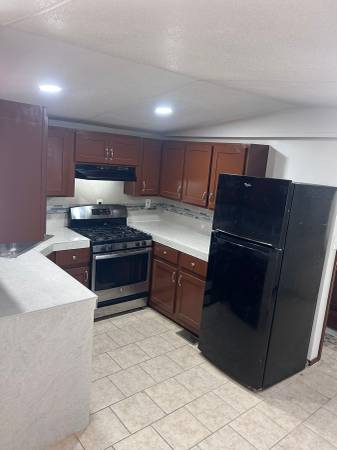 $28,000 / 2br - 786ft2 - Vendo traila cash o en pagos (Mcallen)64198896577025123