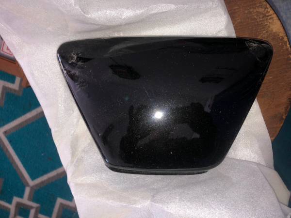 New Yamaha SR500 SR 500 Right Hand Black Sidecover Side Cover,PARTS! 1