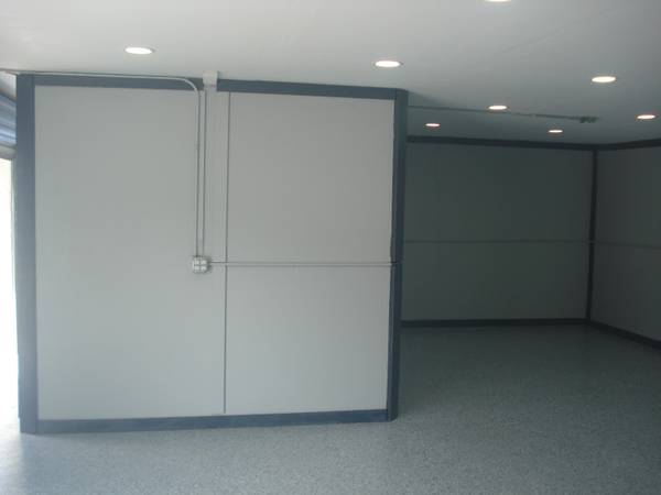 $895 Air conditioned office with warehouse space (Largo)64002491993218122