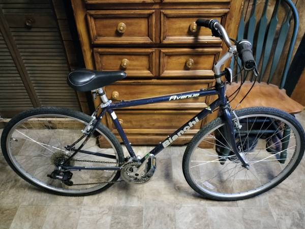 Bianchi Avenue Bike 1
