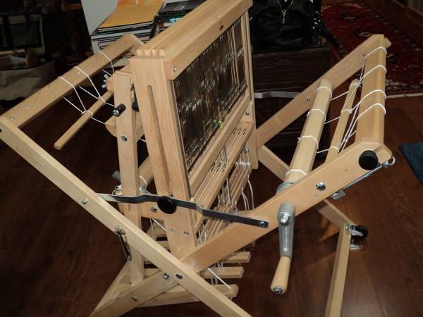 4 Shaft Floor Loom 1