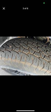 Like new $1400 worth rims and tires trades Caddlic wecalade oem rims 22”s or c - $750 (Syracuse)63443926485121122
