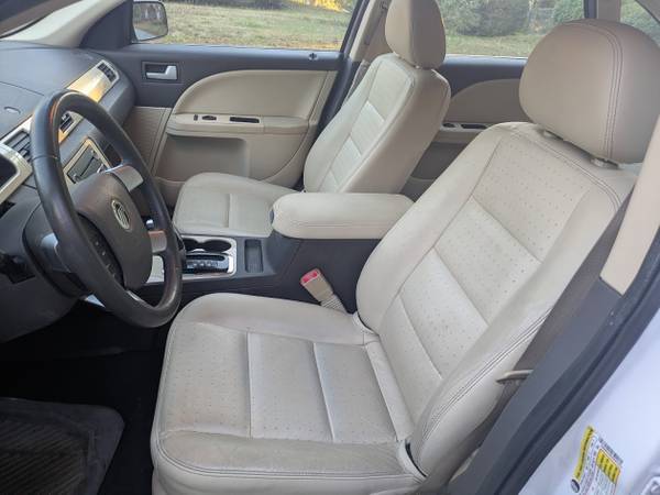 2008 FORD TAURUS / SABLE- GARAGED-FIVE STAR SAFETY-30 MPG HIGHWAY - $6,500 (POWDER SPRINGS)63622051488001122