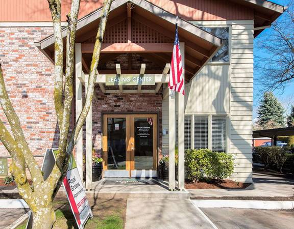 $1,650 / 2br - Área para pasear perros, mantenimiento en el lugar + apartamento de 1 habitación con interiores espaciosos (Gresham)63820882577795122