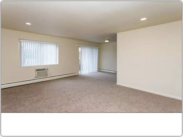 $1,399 / 1br - 655ft2 - All you need and more: 1 BR, 1 BA in a vibrant community. (Washington - Near E Capitol St)63896156752131122
