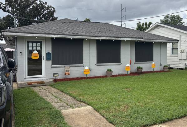 $300,000 / 3br - 1315ft2 - Great home in very convient location (Metairie)63903537463042120