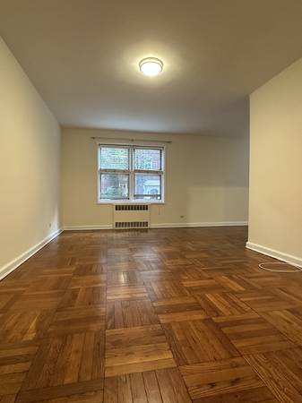 $2,400 / 1br - Spacious and Quiet 1BR on 81st Street in Jackson Heights! (Jackson Heights)63854288364931120