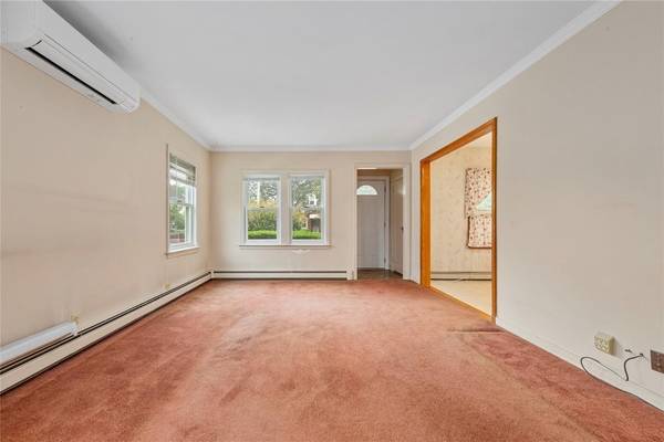 $2,460 / 2br - 836ft2 - Single-Fam 2BR Rental in SD26 nr Cunningham Pk & GCP Exit (Fresh Meadows nr St. John’s U, Cunningham Pk & Union Tpke)63854193369603124