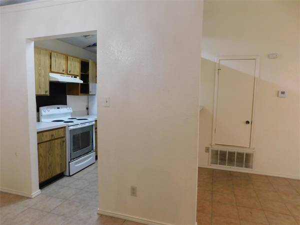 $1,595 / 3br - 1100ft2 - 3/2 Duplex for $1595 in Round Rock/AW Grimes/Gattis School! Garage! (AW Grimes/Gattis School)63922559830147124