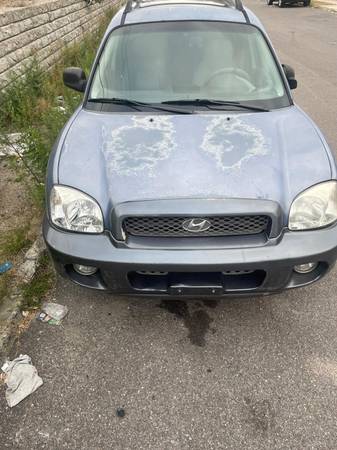 2003 Hyundai Santa Fe - $1,80063477047169155122