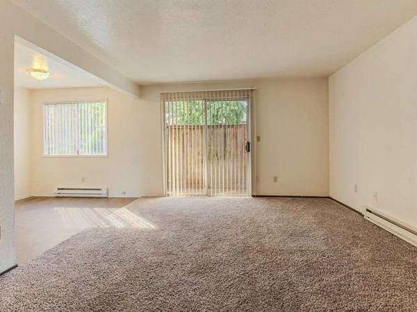 $1,350 / 1br - Quiet 1 Bed for RENT! || Small-Town Atmosphere, Upscale Interiors (Keizer)63660394612867124